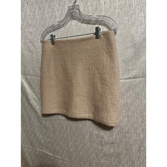 Juliette Longuet pale pink lined wool skirt, rear faux pockets w/ leather trim, - Picture 2 of 6